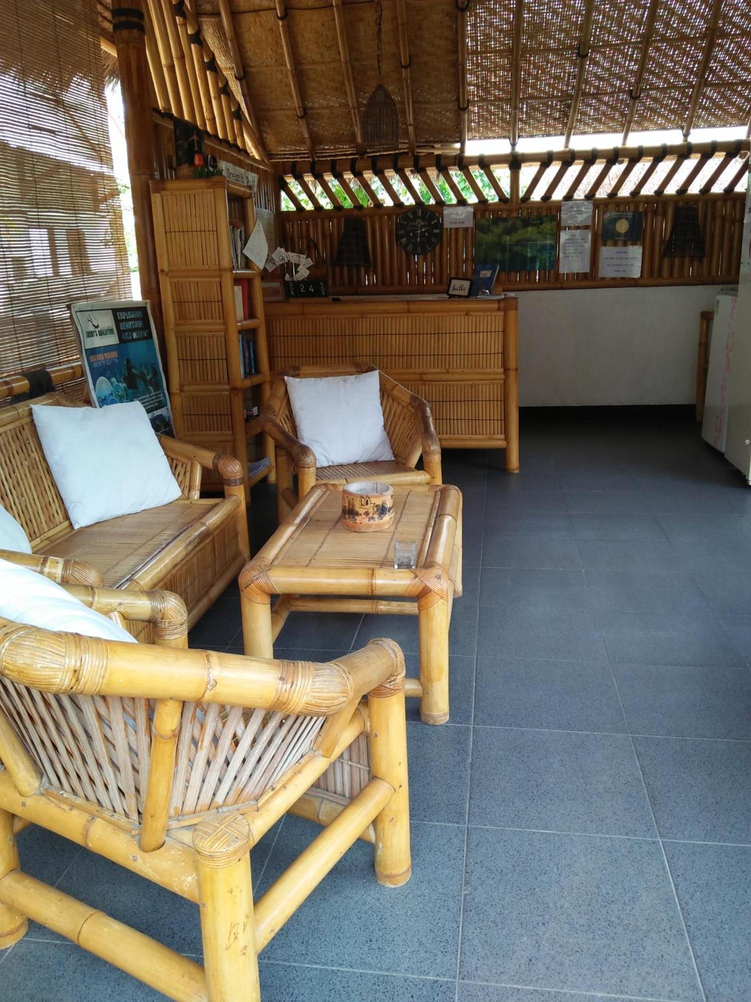 Tua Tua Keladi Bungalows Gili Air Rum bild