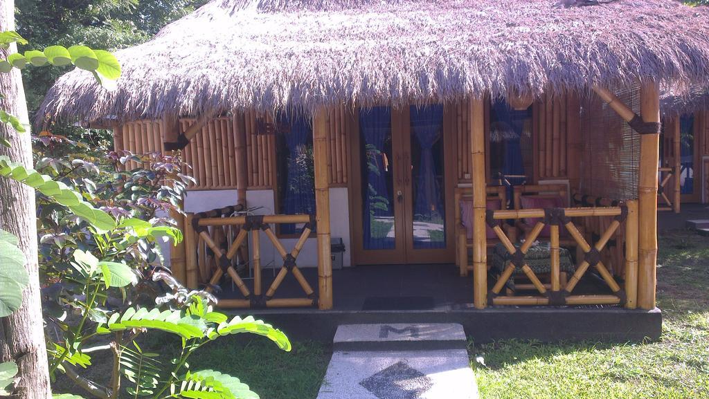 Tua Tua Keladi Bungalows Gili Air Exteriör bild